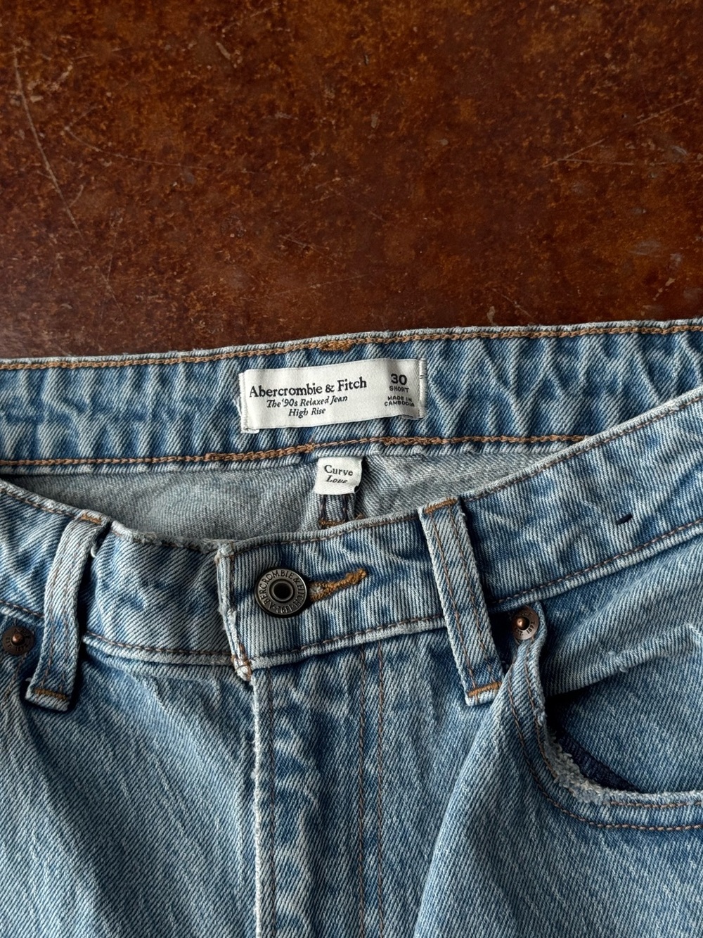 Abercrombie & Fitch Curve Love High Rise 90s Relaxed Jean